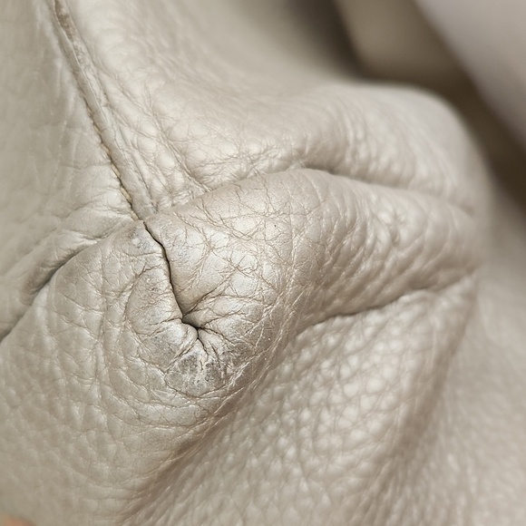 ROOTS Vintage Silver leather Shoulder bag - Picture 7 of 15